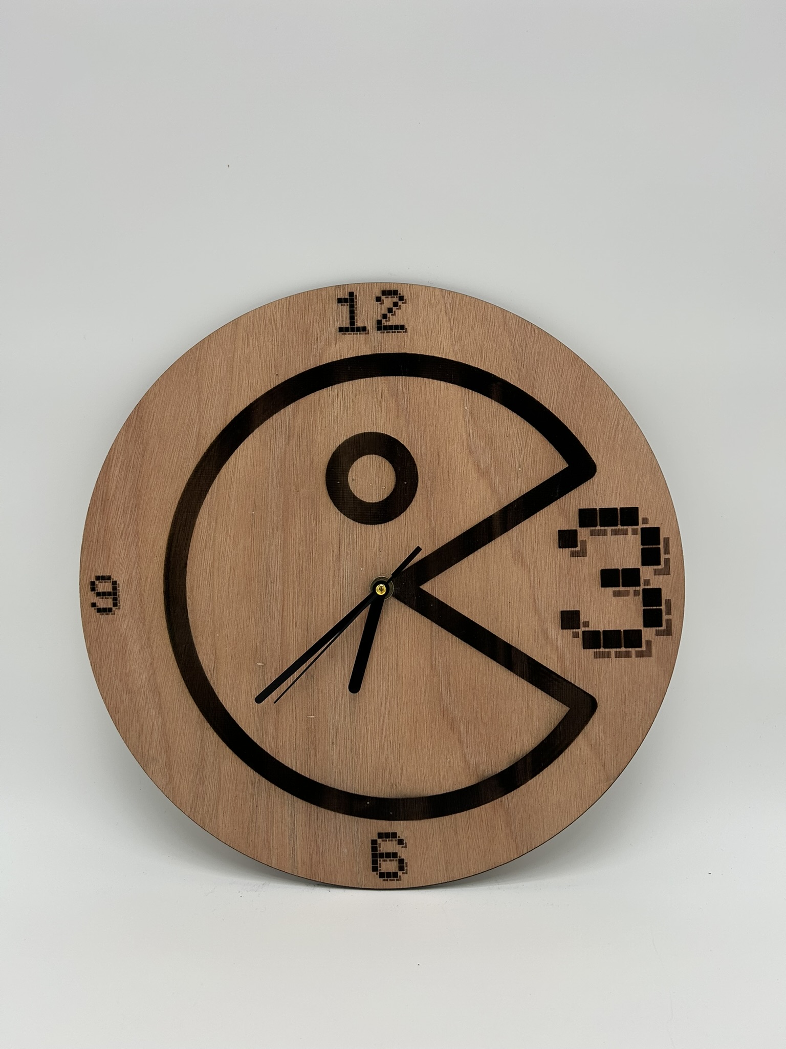 Horloge Pac-Man en Bois