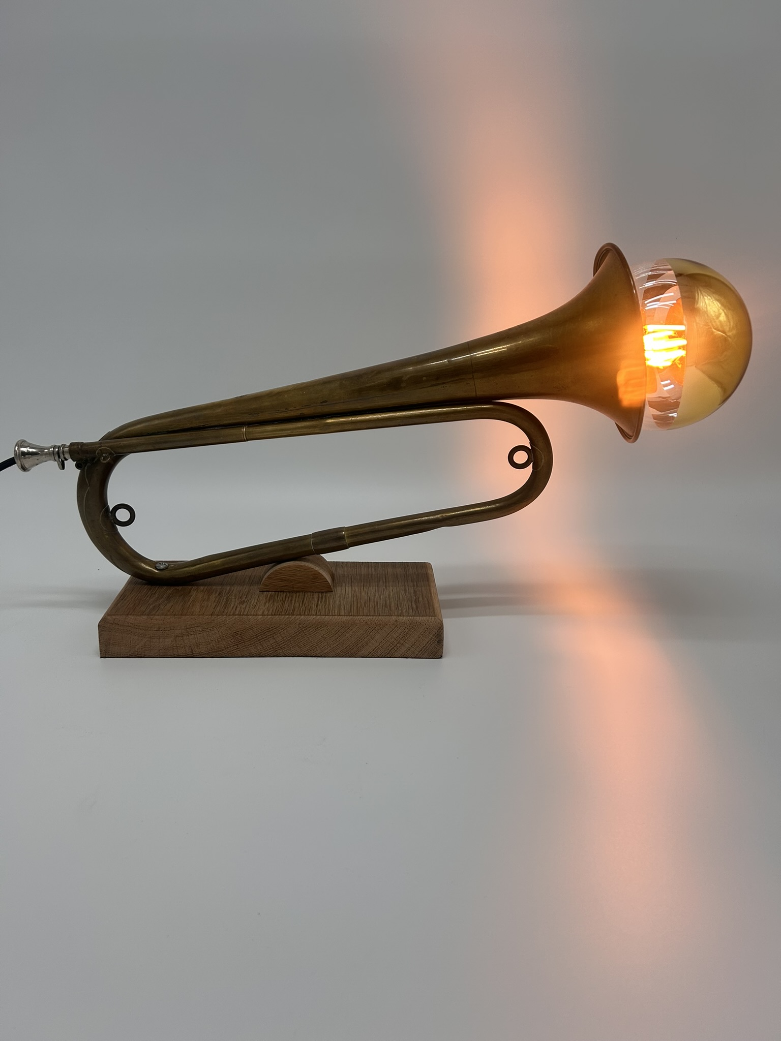 lampe clairon militaire