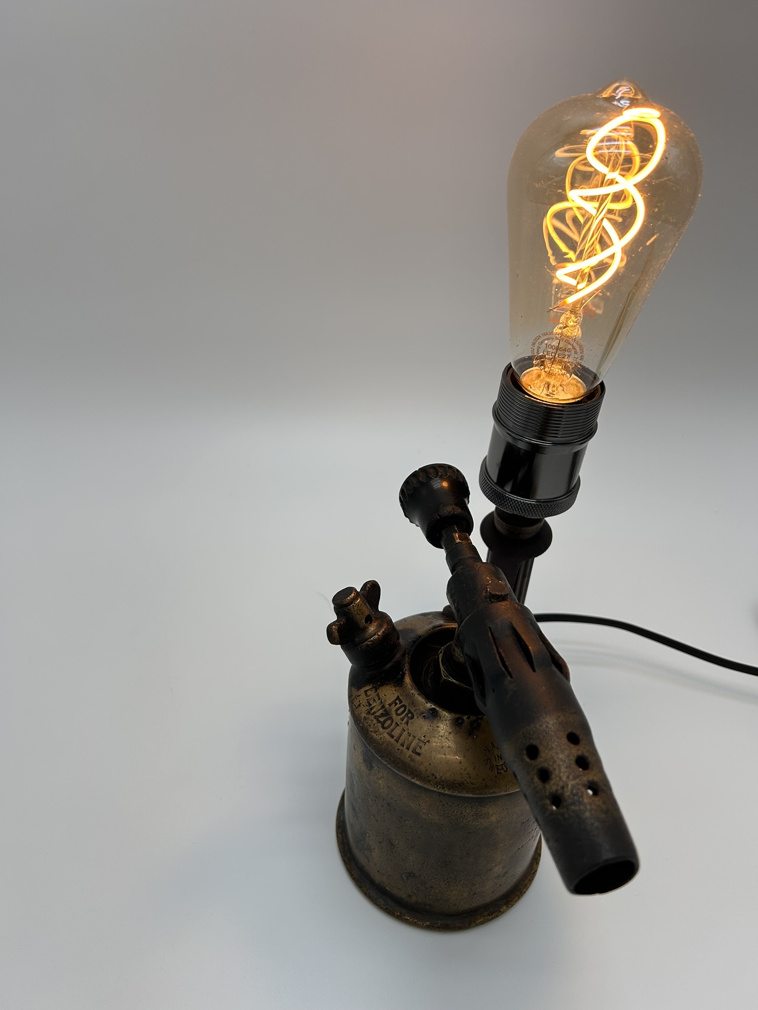lampe-luminaire-chalumeau-ancienne-cuivre-industriel.jpg.jpeg