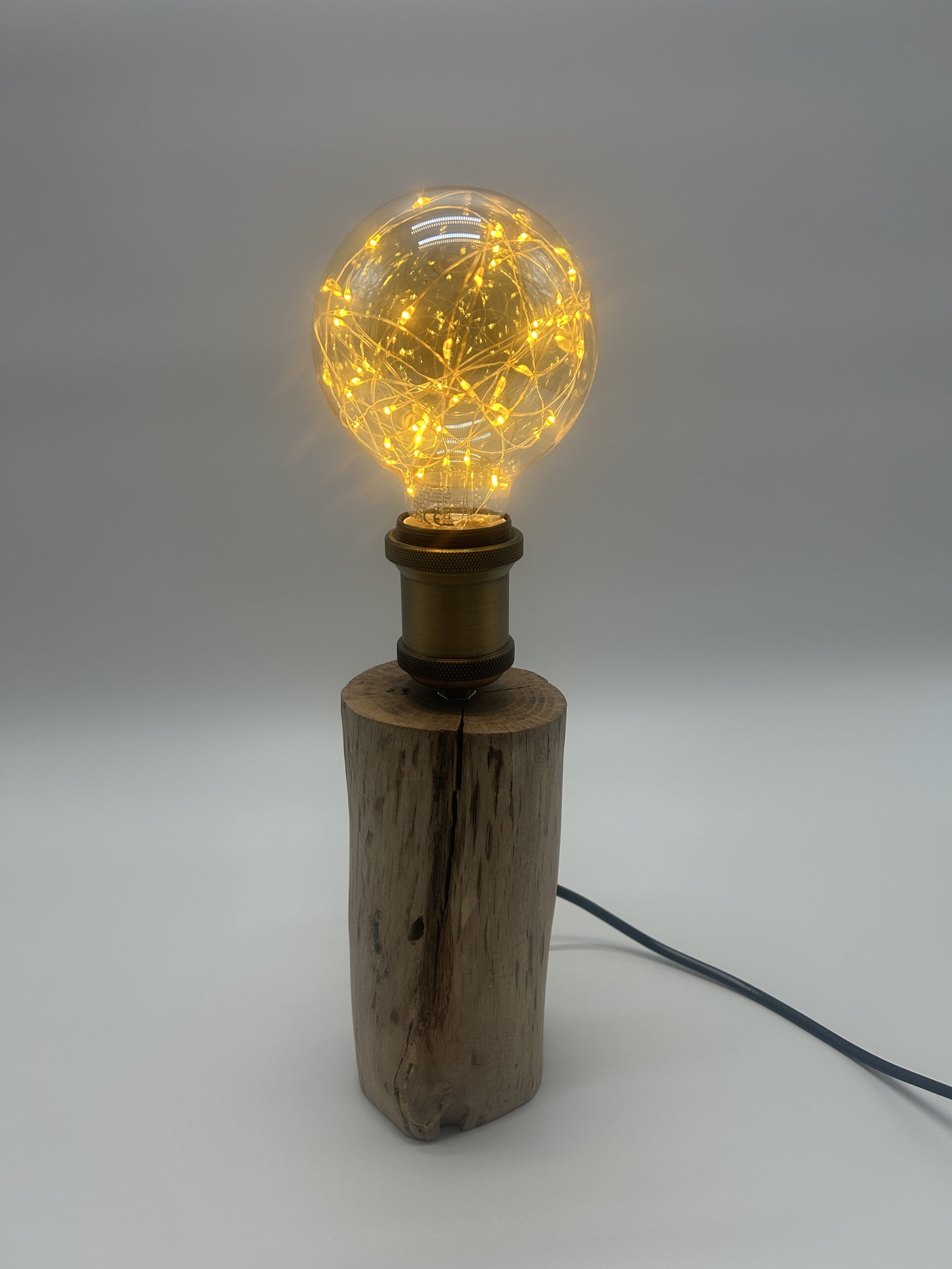 Lampe en bois naturel en rondin – Luminaire artisanal chaleureux et authentique